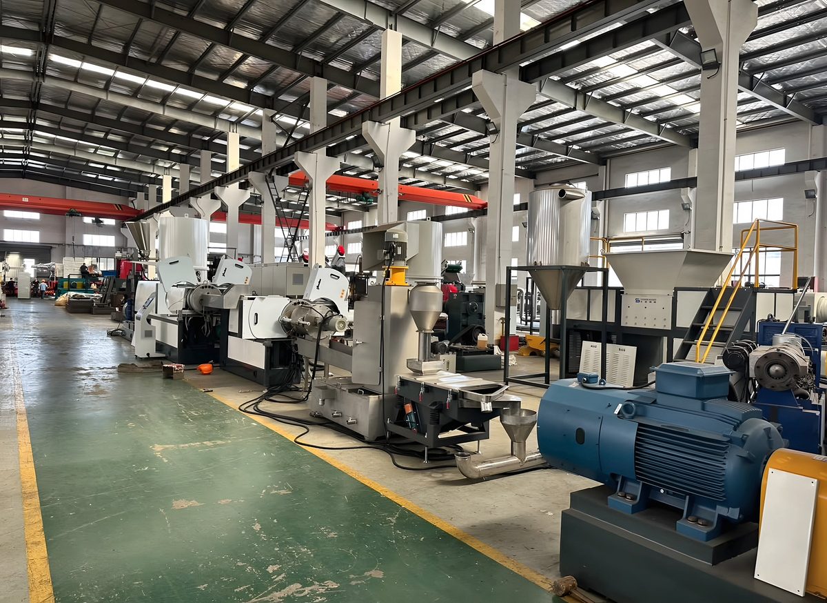 Plastic Production Lines, photo 1 of 8