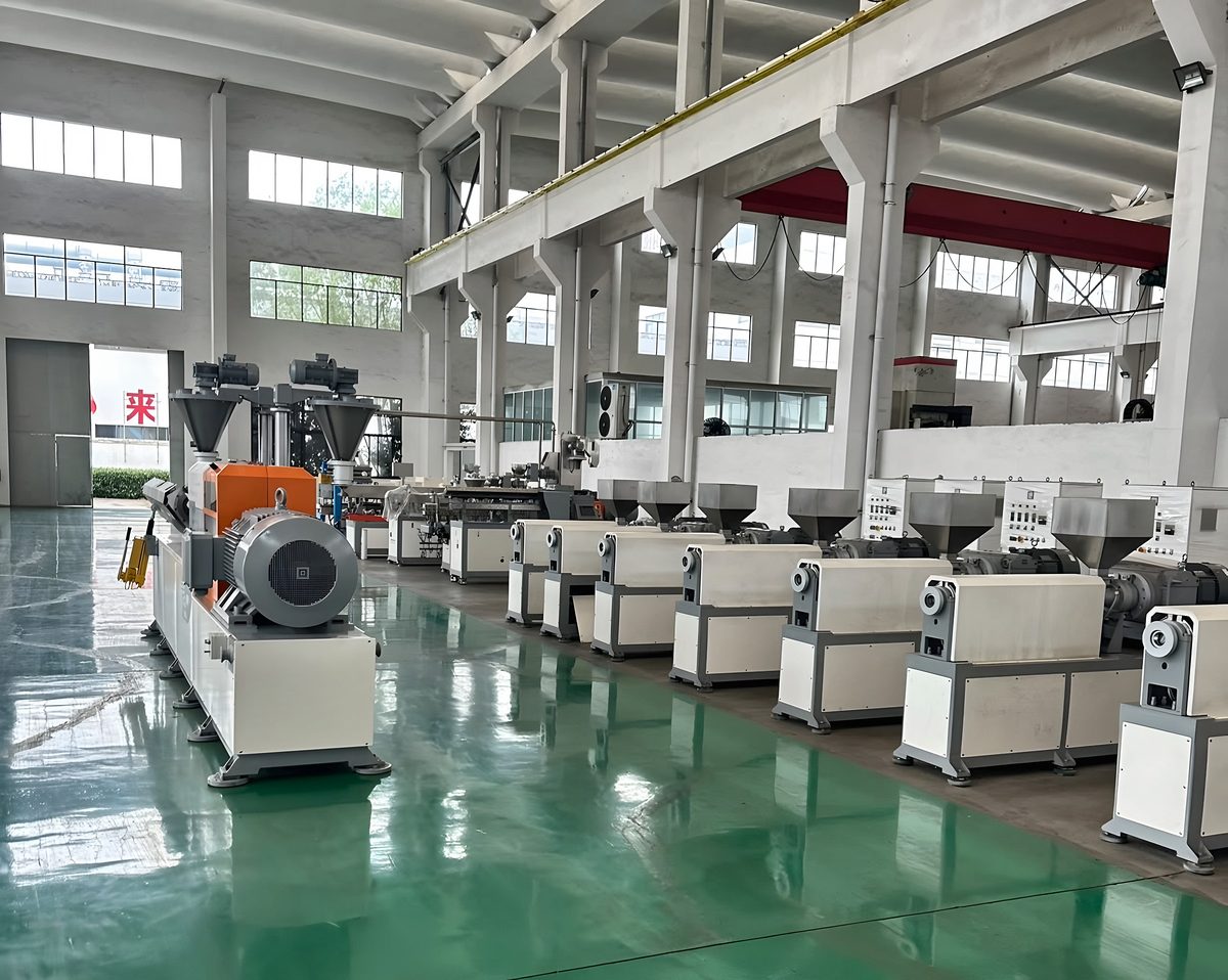 Plastic Production Lines, photo 3 of 8